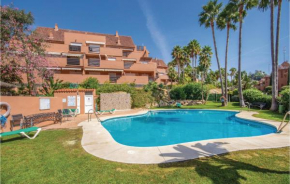 3 Bedroom Lovely Apartment In Casares Costa, Bahía De Casares